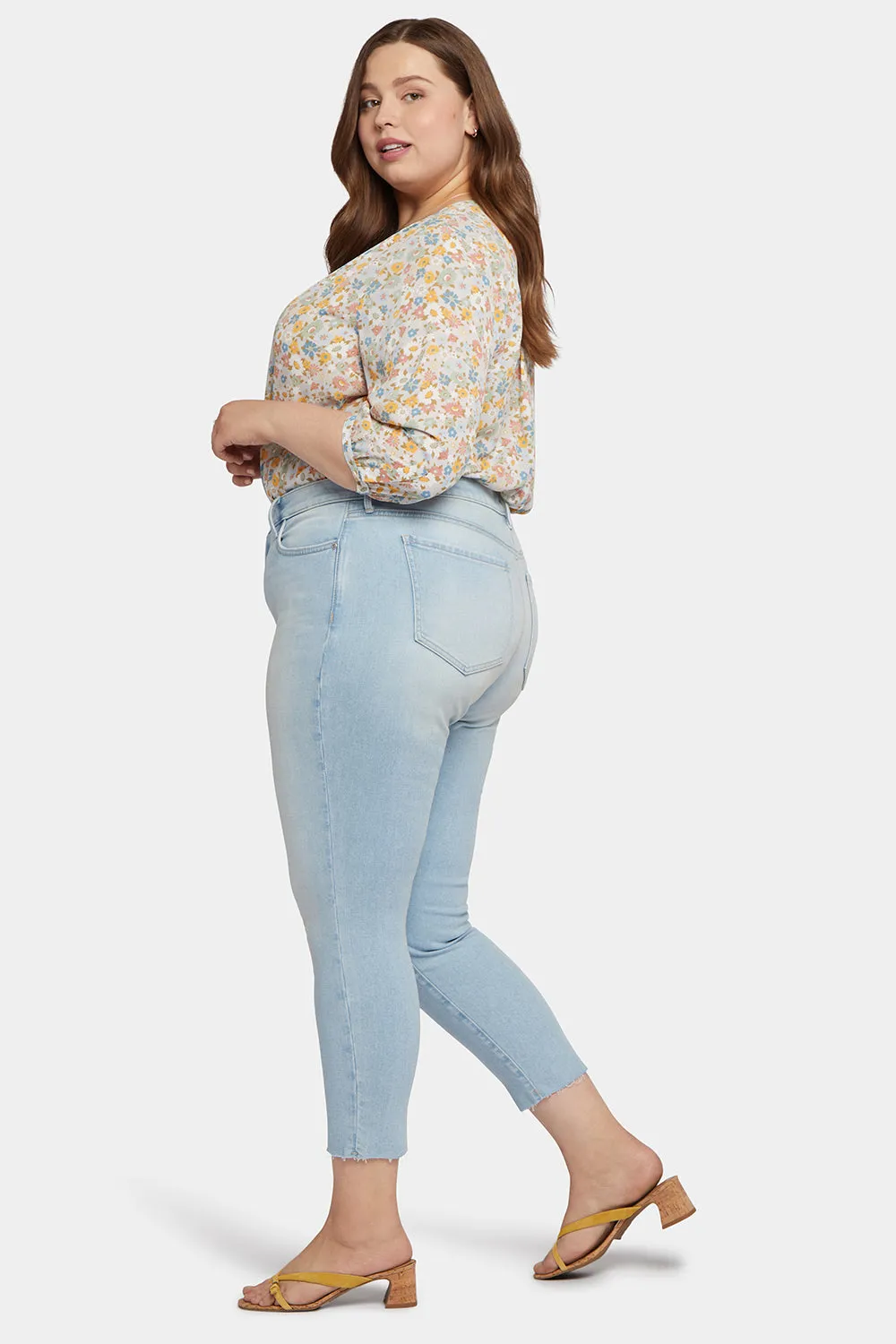 Alina Skinny Ankle Jeans In Plus Size - Dunes