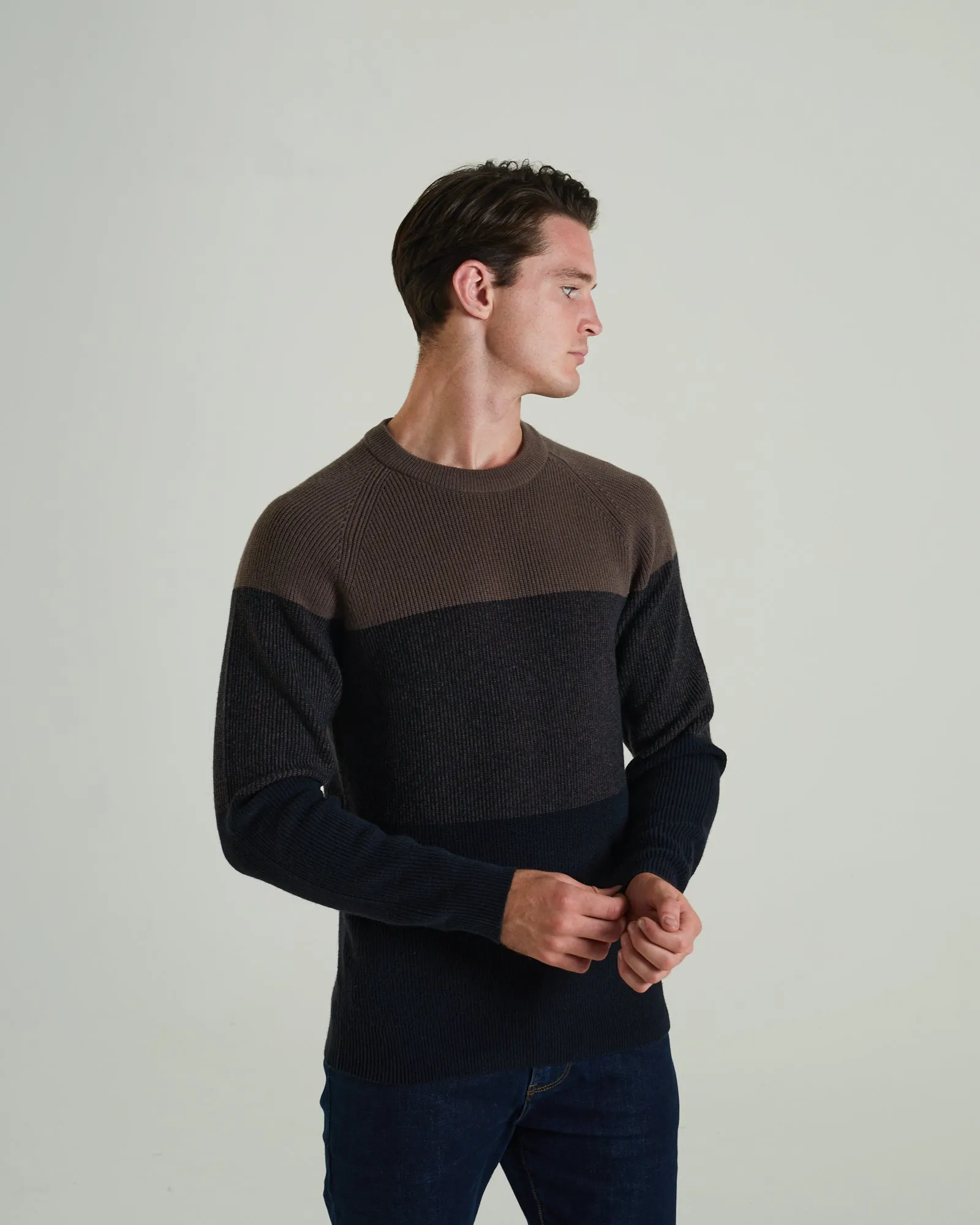 Dan Sweater Walnut Wood