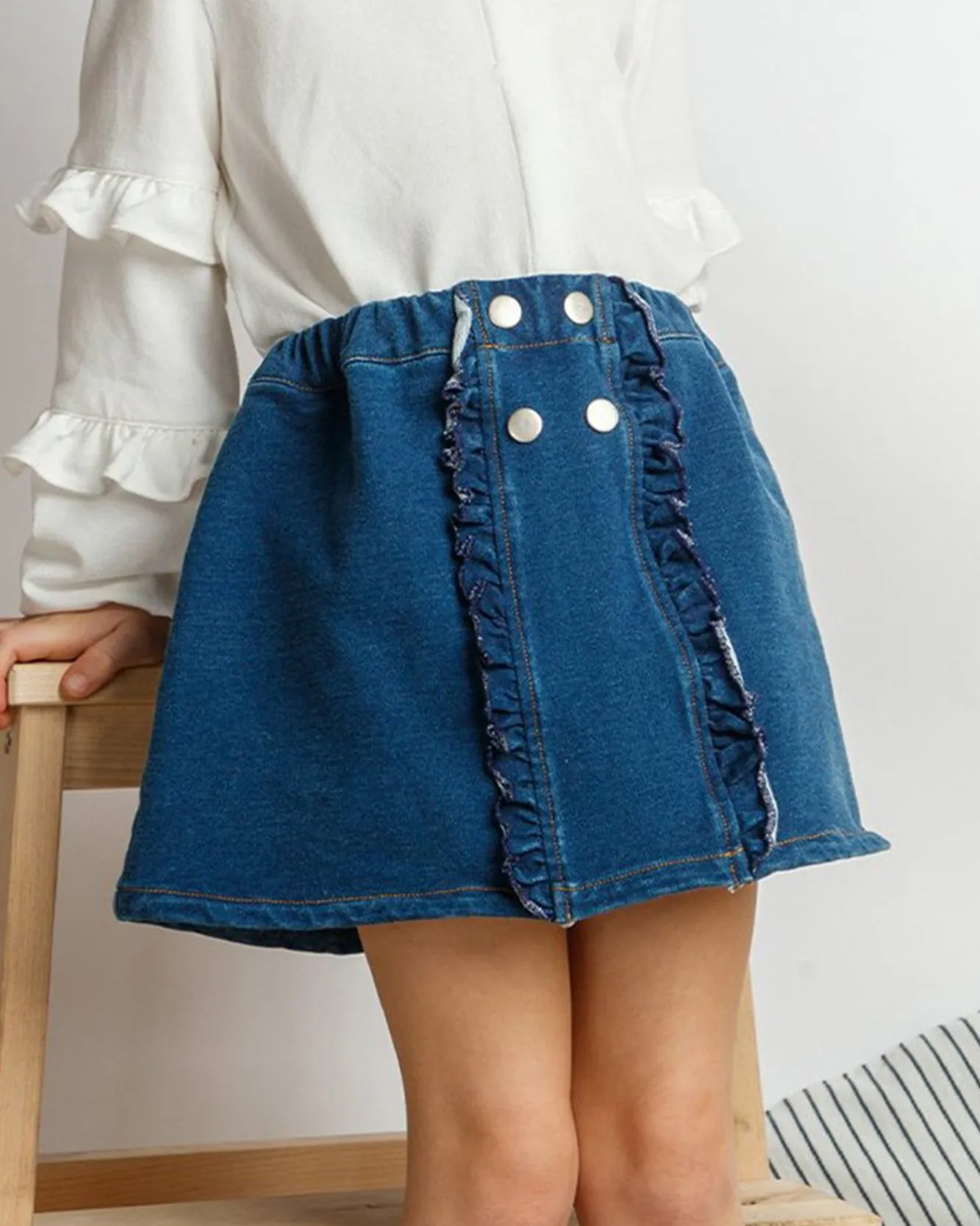 Denim Ruffle Short Skirt